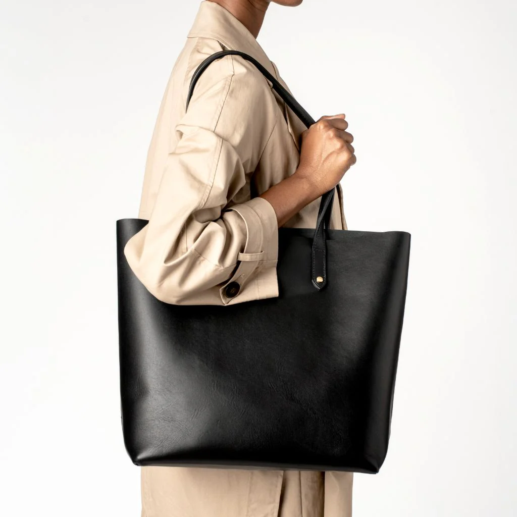 Everyday Tote | Black (L) (Gold) - Image 6