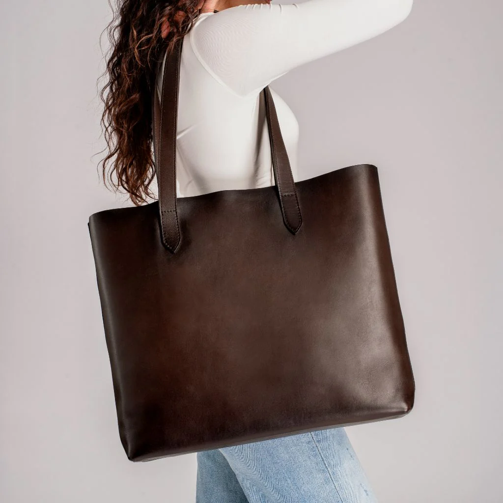 Everyday Tote | Old English (XL) - Image 7
