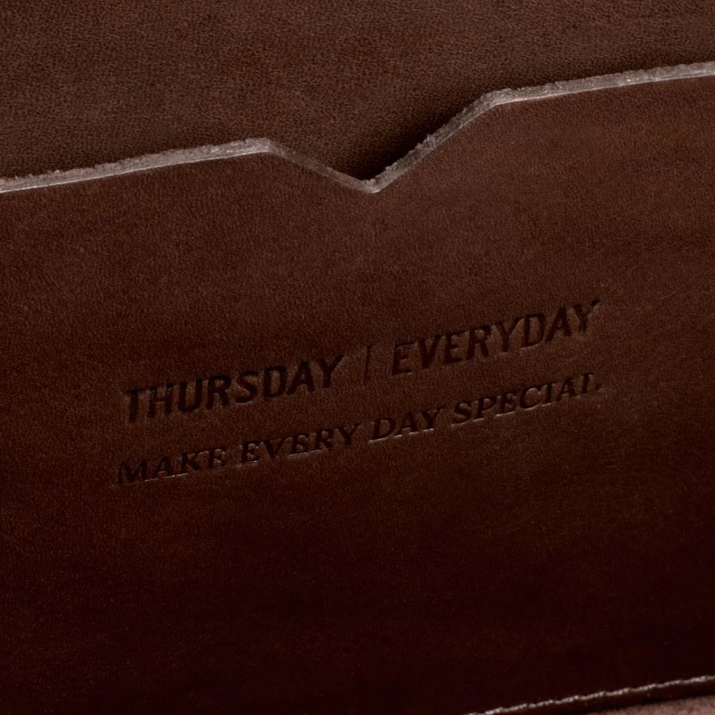 Everyday Tote | Old English (L) - Image 5