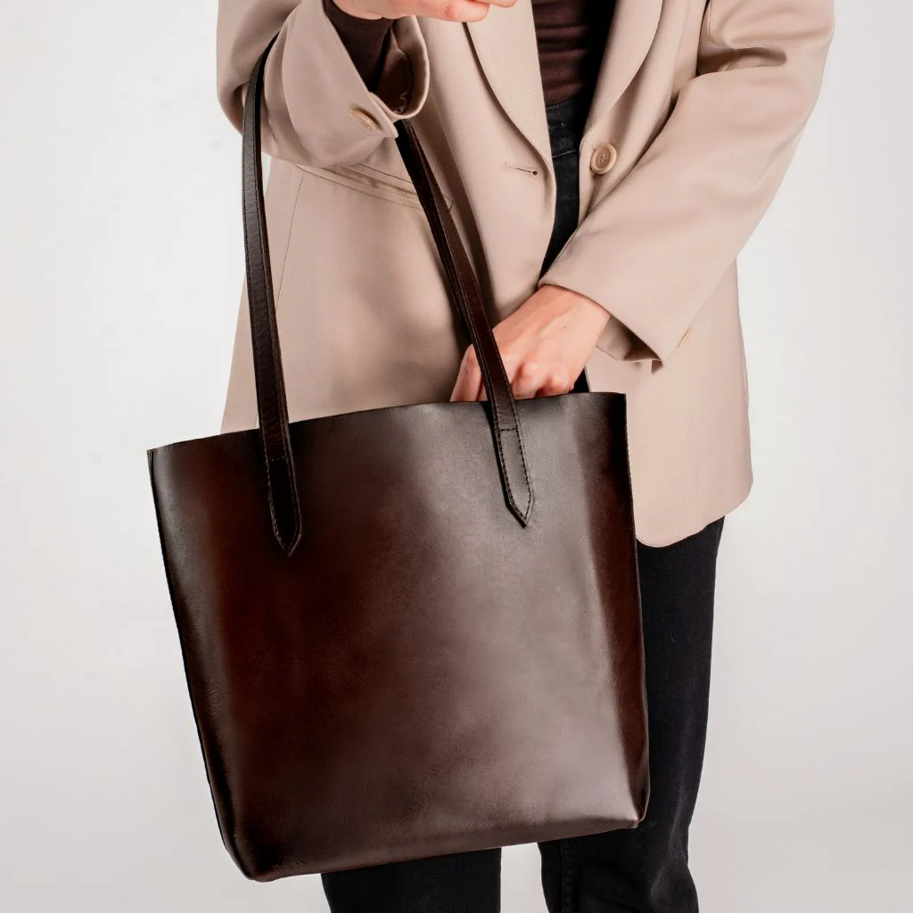 Everyday Tote | Old English (M) - Image 6