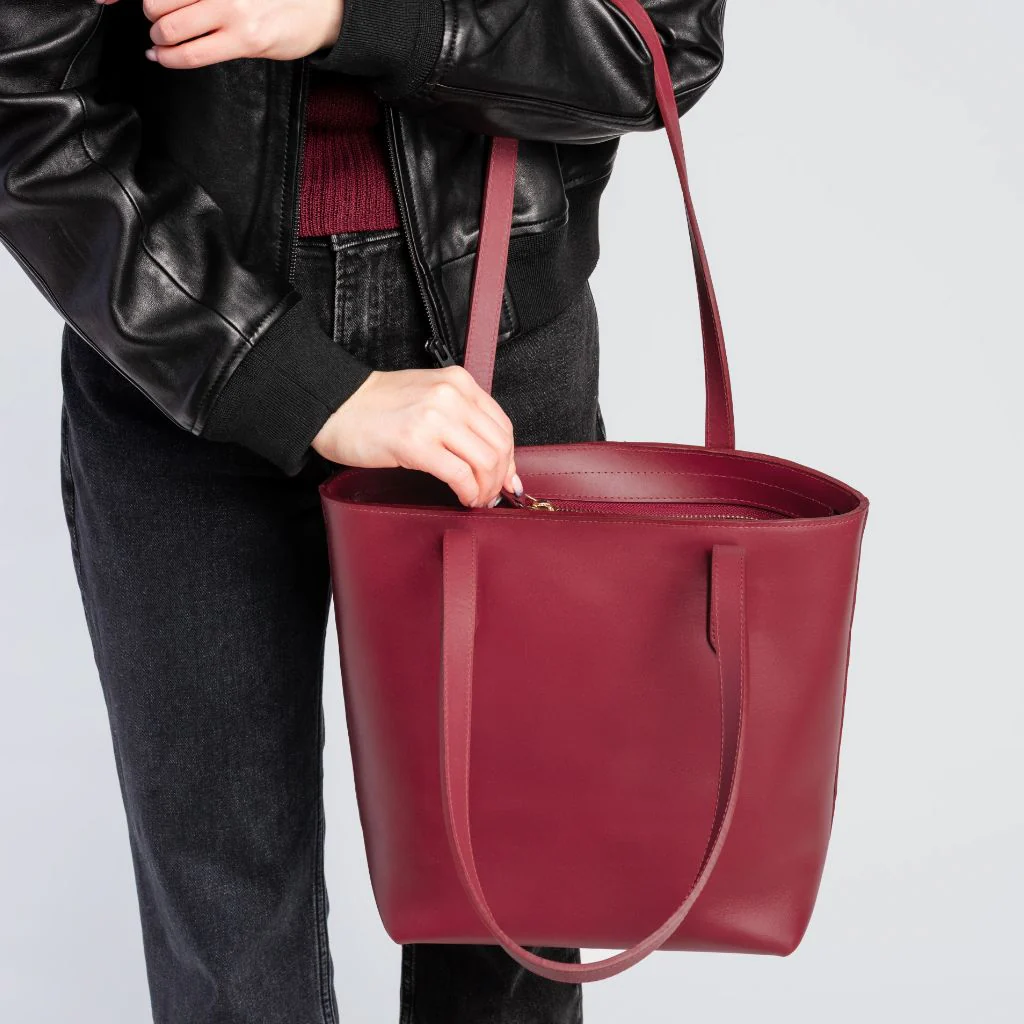 Everyday Tote | Red (M) (Zipper) - Image 7