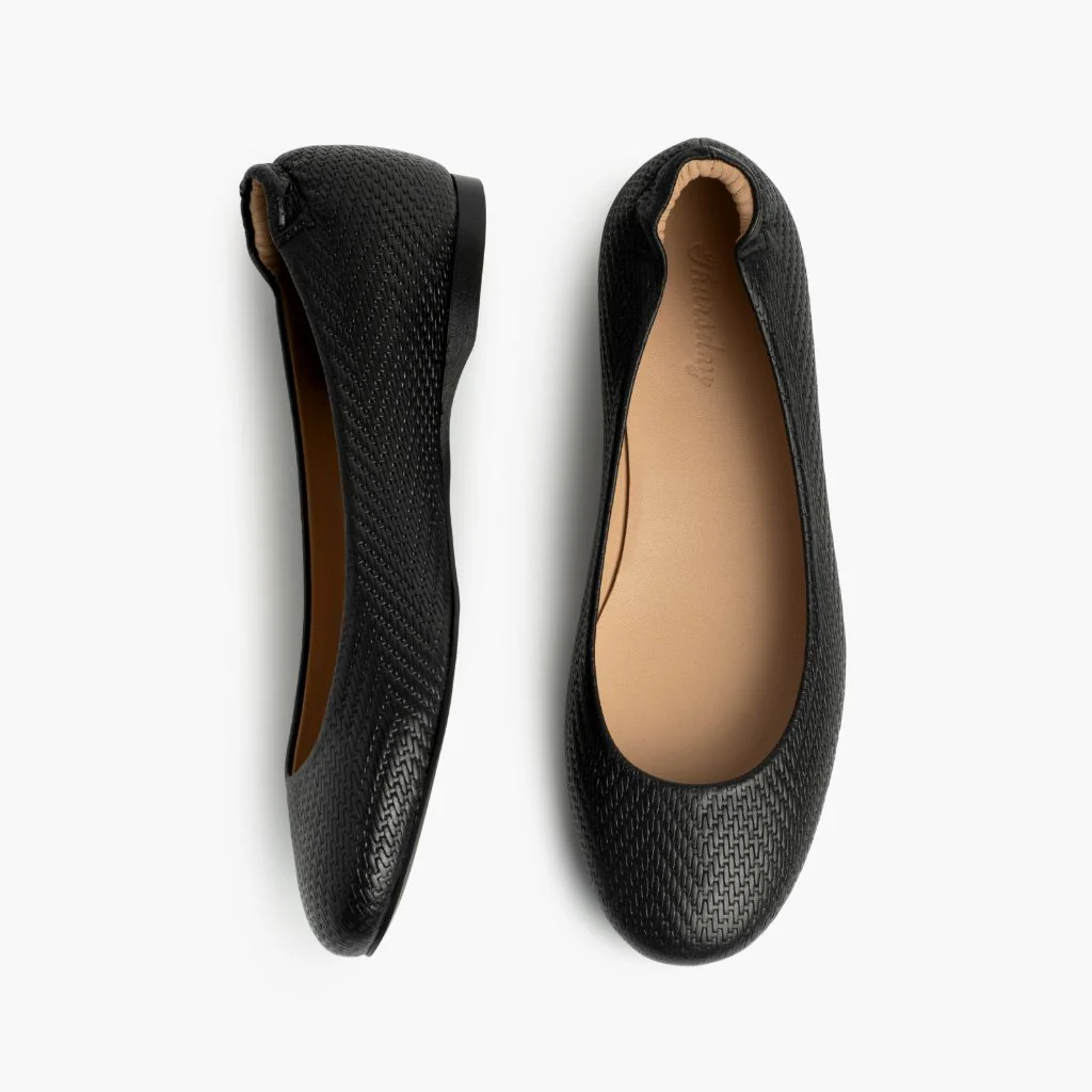 Scrunch | Black Embossed - Image 3