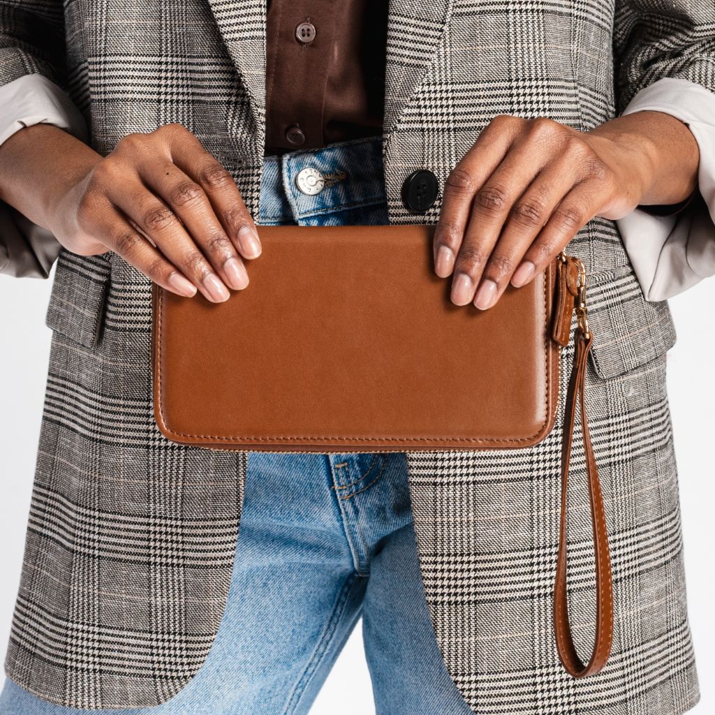 Wallet Wristlet | Saddle - Image 5